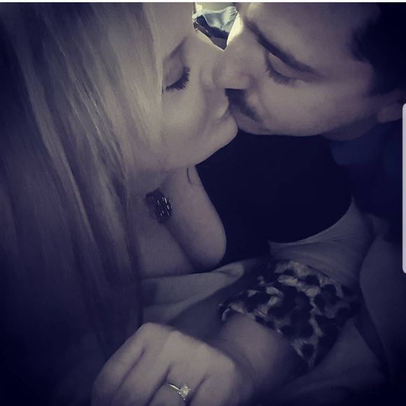 Meet your Posher, Courtney - Picture 1 of 1